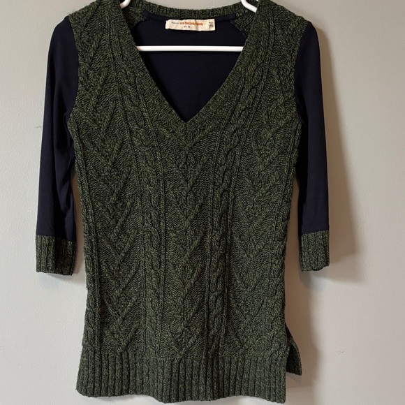 Pilcro Sweaters - Pilcro Green V-Neck Cable Knit Sweater